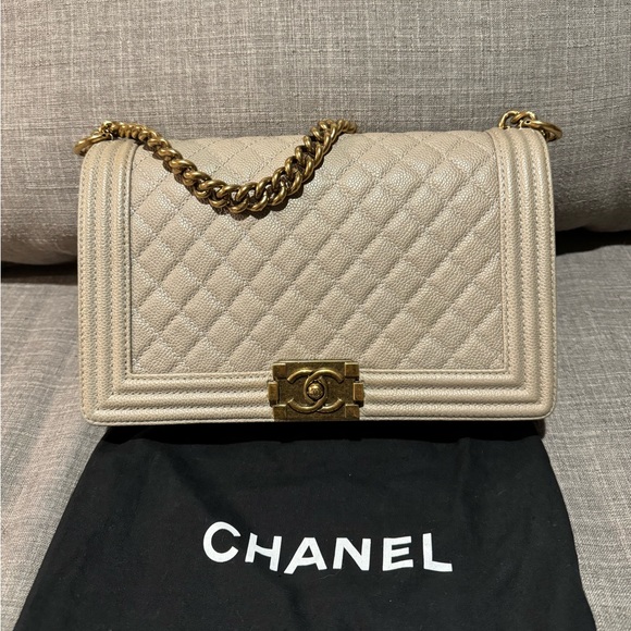 Chanel - New Boy Medium, EUC - Picture 12 of 13